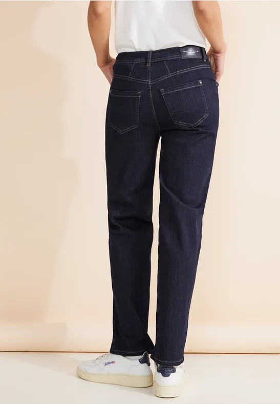 Jean coupe classique dark blue rinsed wash