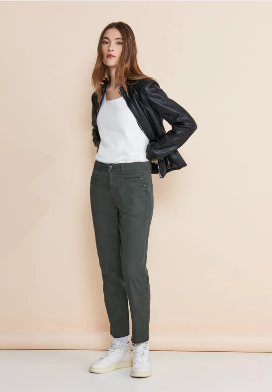 Casual Fit Cargohose marshy green