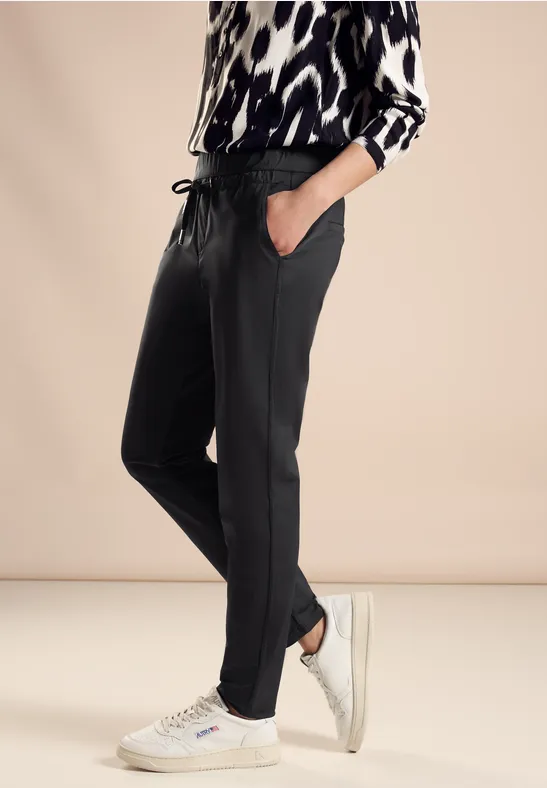 Pantalon de voyage coupe ample Black