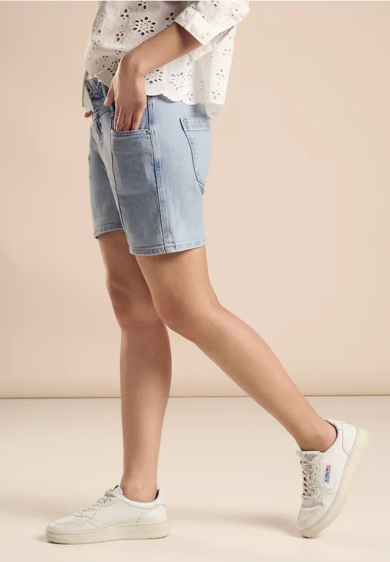 Casual Fit Jeans Shorts Ultra Bleach Wash