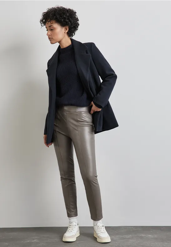 Broek met coating cedar brown