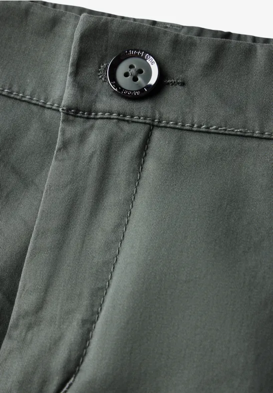 Zachte keperstof chino muse green