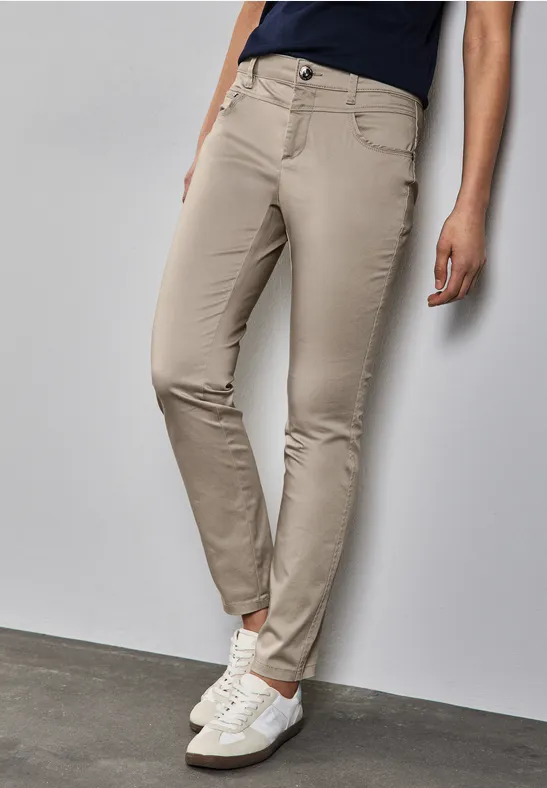 Hose im Casual Fit buff grey