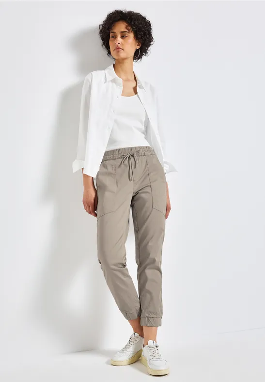 Hose im Loose Fit buff grey
