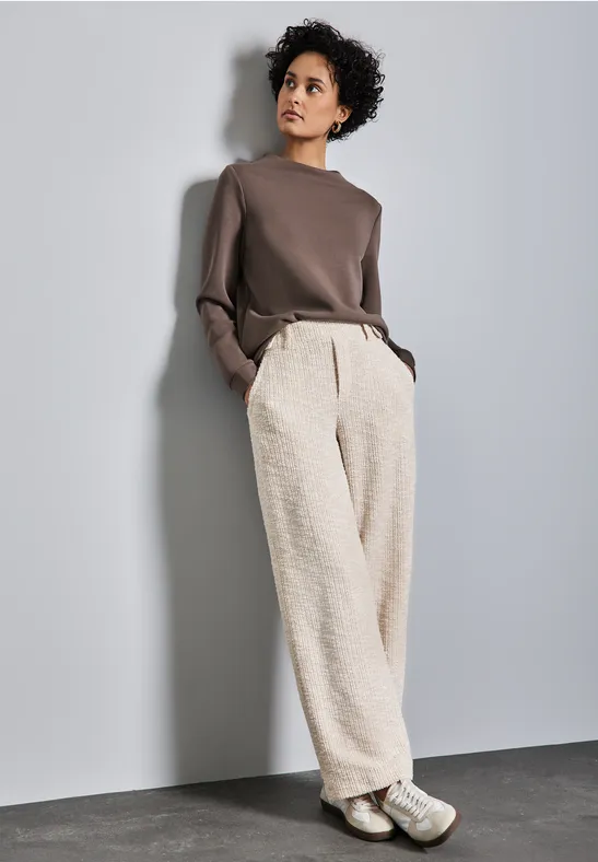 Straight Leg Bouclé Hose smooth sand beige