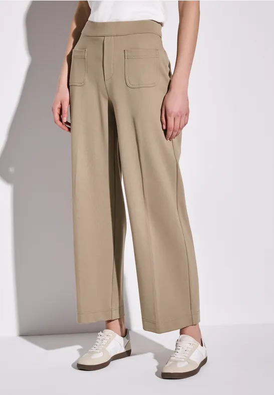 Straight Legs safari beige