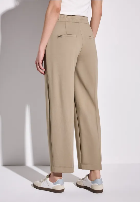 Straight Legs safari beige