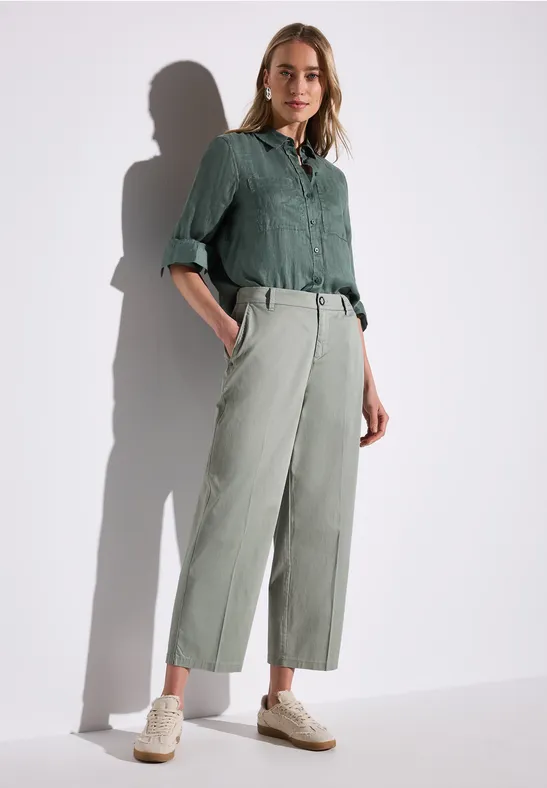 Chino met rechte benen pastel green