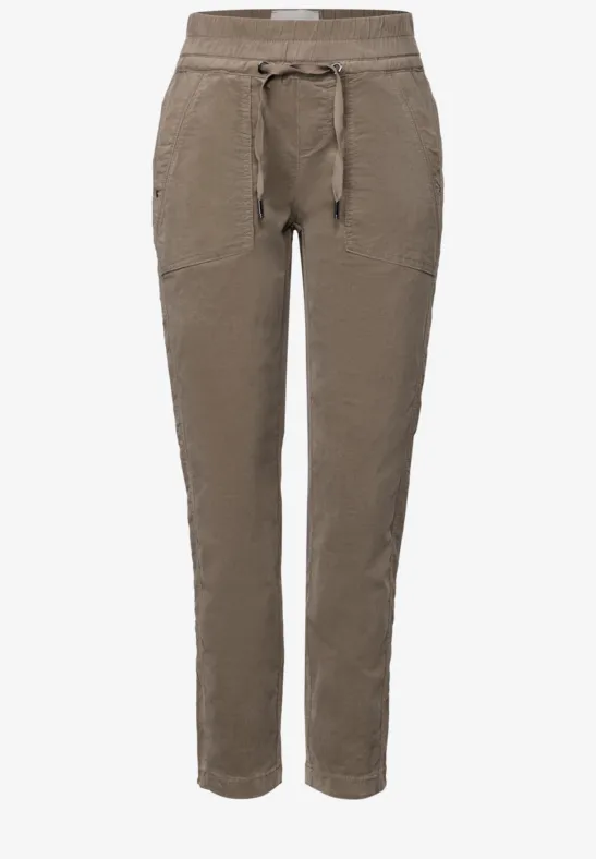 Loose Fit corduroy broek bark brown