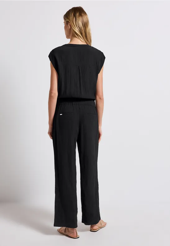 Jumpsuit mit Struktur Black