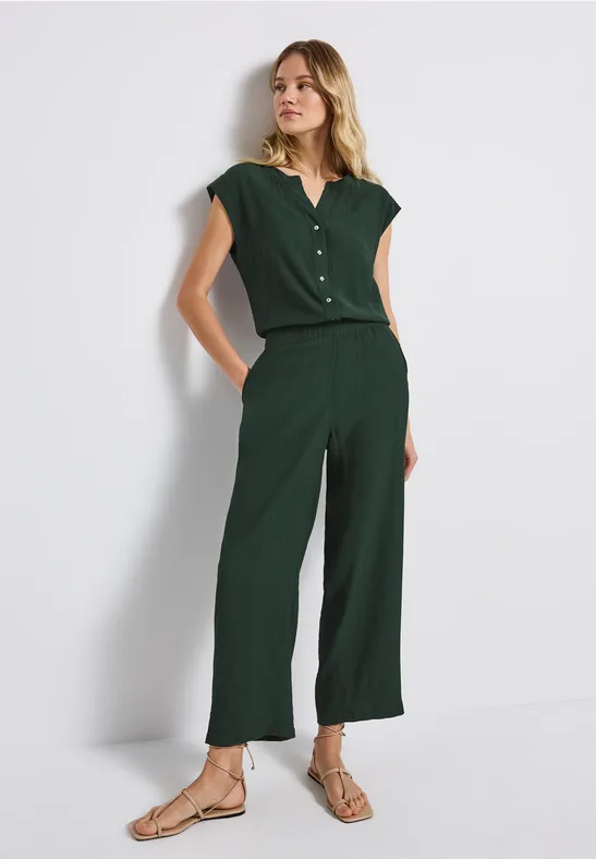 Jumpsuit mit Struktur mid green