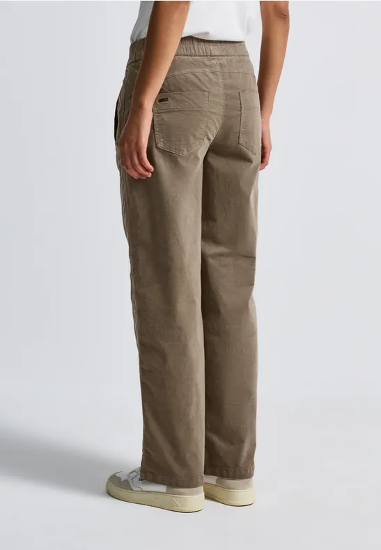 Gewassen look corduroy broek bark brown