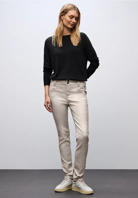 Slim Fit gecoate broek dark moonstone sand