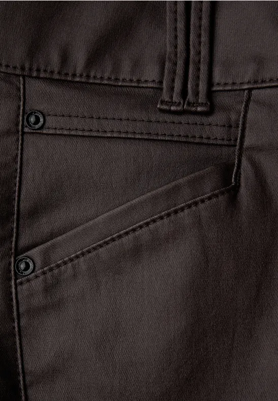 Slim Fit pantalon enduit deep roast brown