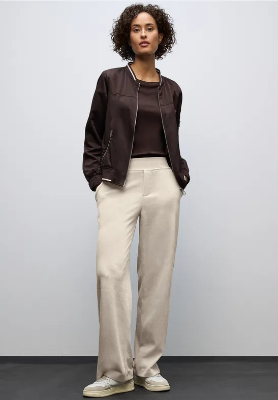 Straight Legs corduroy broek malted beige