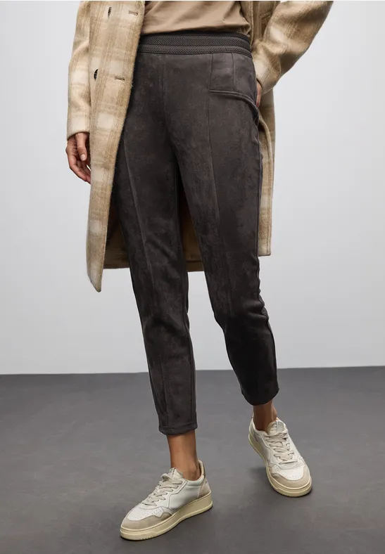 Pantalon en velours darkest brown