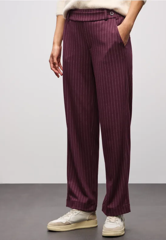 Straight Leg Hose noble red