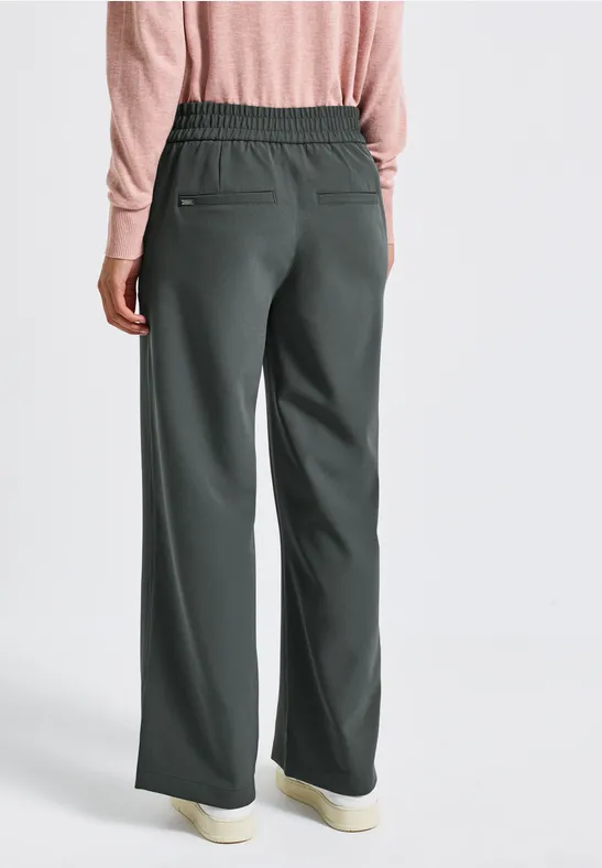 Broek met wijde pijpen in keperstof balsam green