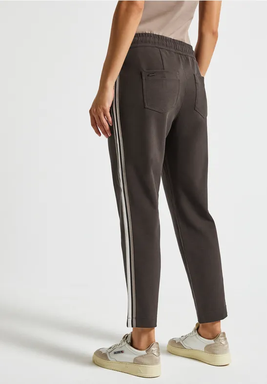Loose Fit broek met tape deep roast brown