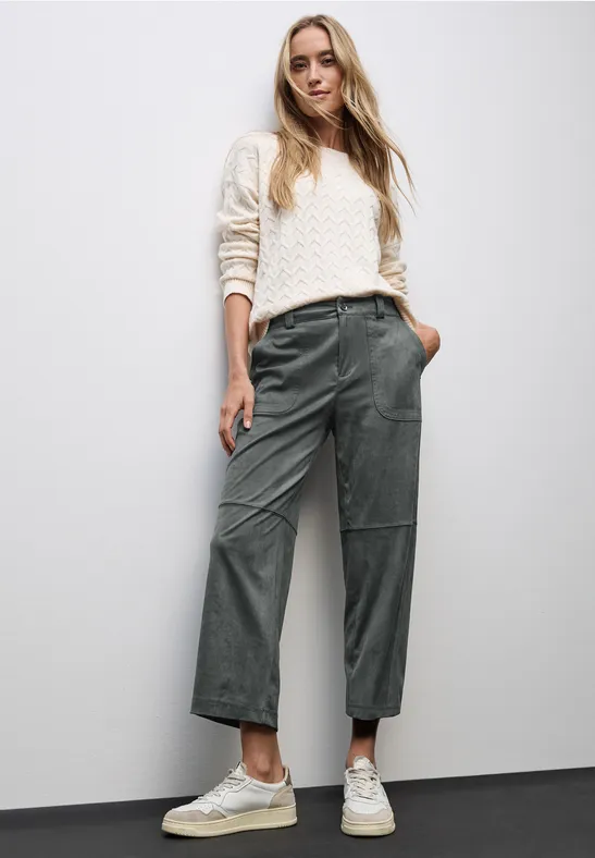 Fluwelen broek met rechte pijpen balsam green