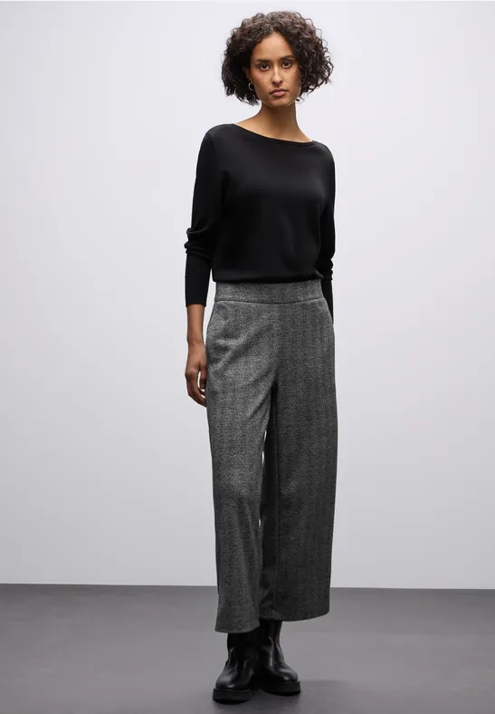 Błyszczące spodnie z szerokimi nogawkami Black