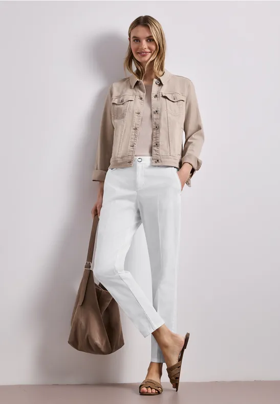 Casual fit chino's in een zachte stof off white