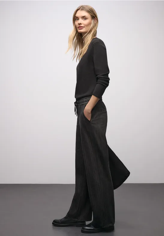 Fishbone Jacquard Hose Black