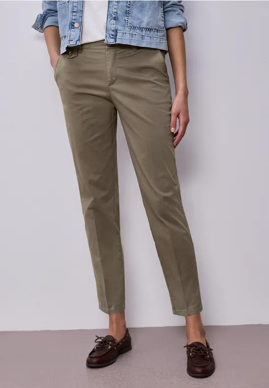 Chino im Casual Fit in softer Qualität cold brew brown