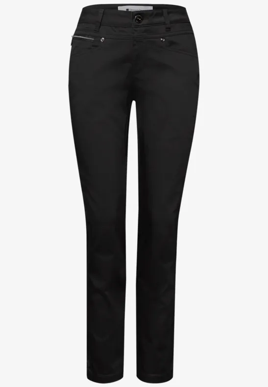 Pantalon noir pour femme, coupe slim et cinq poches style Five-Pocket.