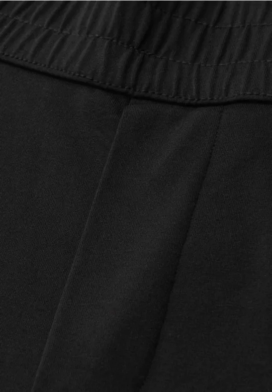 Mid Waist Slim Leg Hose im Loose Fit Black