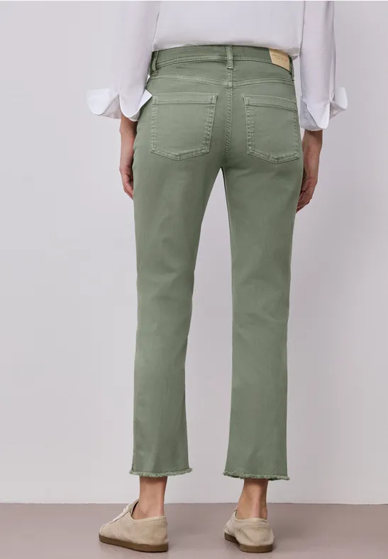 Jeans Straight Legs avec ourlet frangé Sage Green Washed