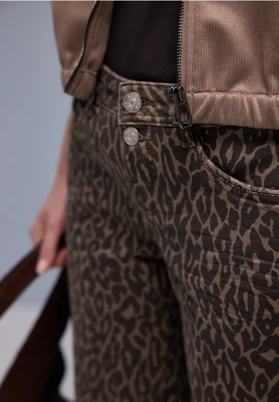 Straight Leg Jeans Leo Print washed