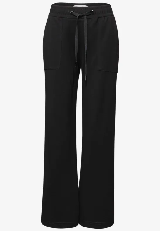 Lässige schwarze Freizeithose mit geradem Bein, Kordelzug und aufgesetzten Taschen.