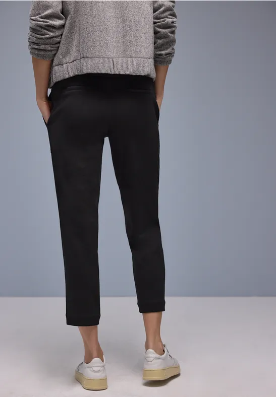 Broek met smalle pijpen Black