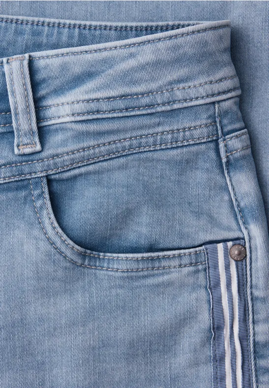 Straight Leg Jeans Light Blue Random Wash