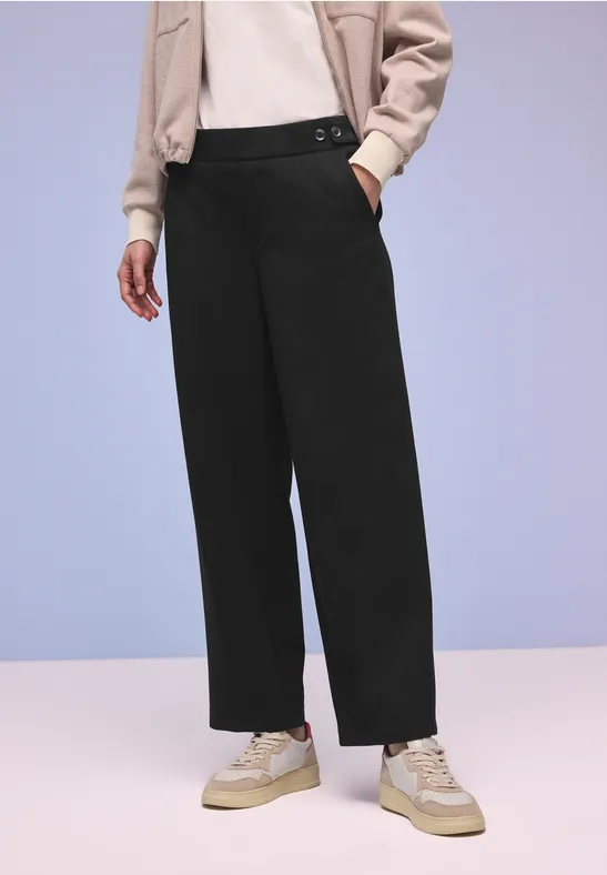 Straight Leg Hose Black