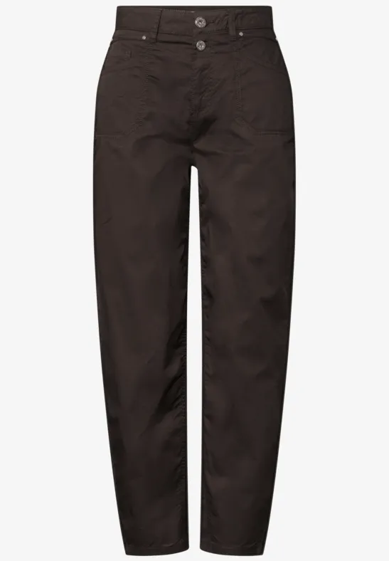 Effen zwarte broek met hoge taille, rechte pasvorm en twee knopen aan de voorkant