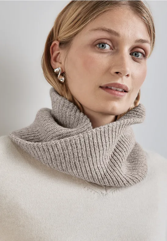 Écharpe tricotée light mocha beige