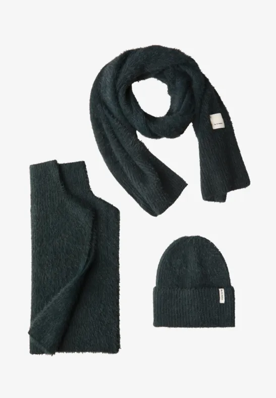 Lange sjaal van verengaren juniper green mel.