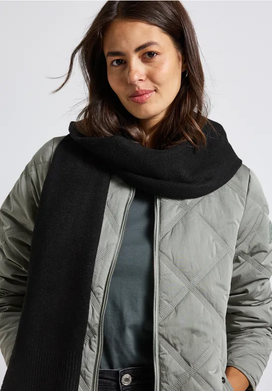 Langer Schal Black