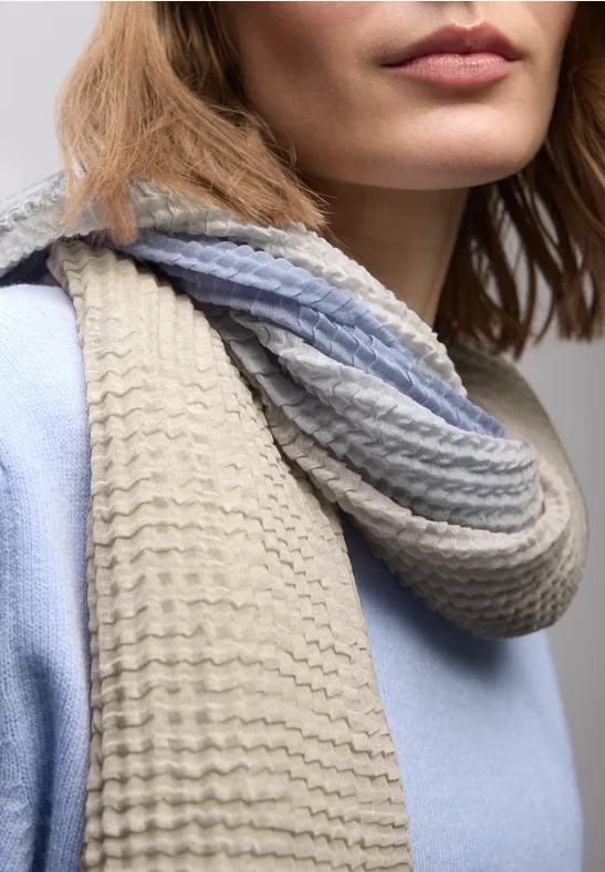 Foulard avec dégradé de couleurs frosted blue
