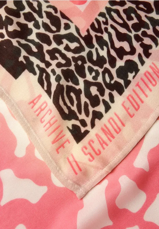 Gemustertes Tuch striking coral