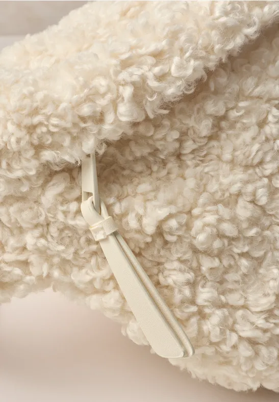 Teddy-schoudertas in effen kleur barley beige