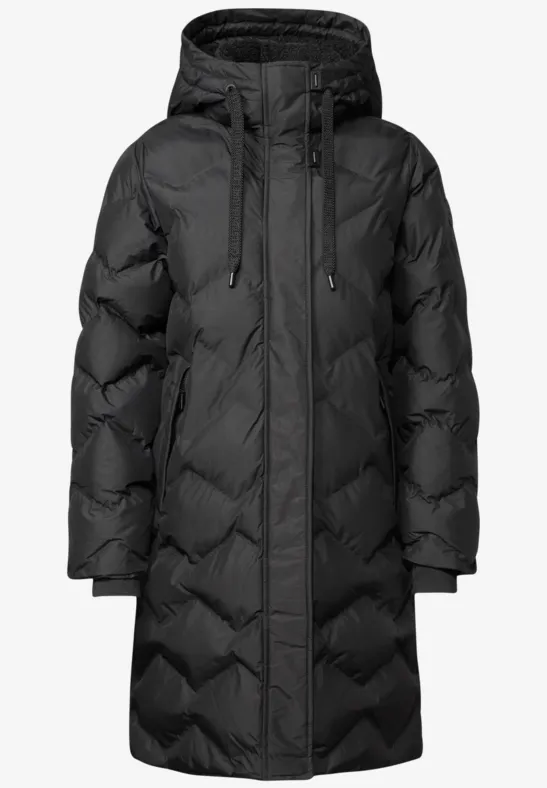 Manteau long matelassé noir en duvet, capuche intégrée et fermeture éclair, motif zigzag.