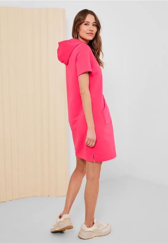 Sweatkleid mit Stickdetails strawberry red