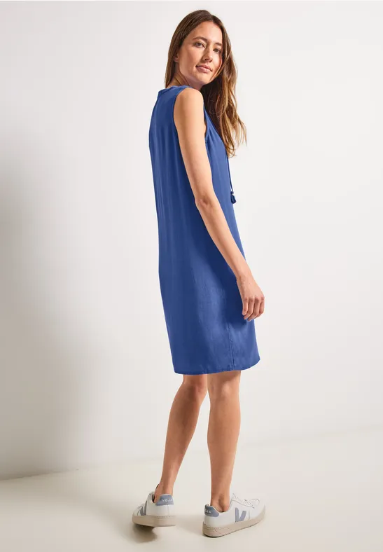 Crêpe jurk in effen kleur blue sea