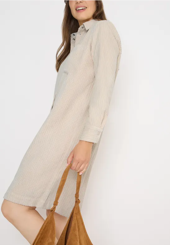 Cordkleid oat milk beige