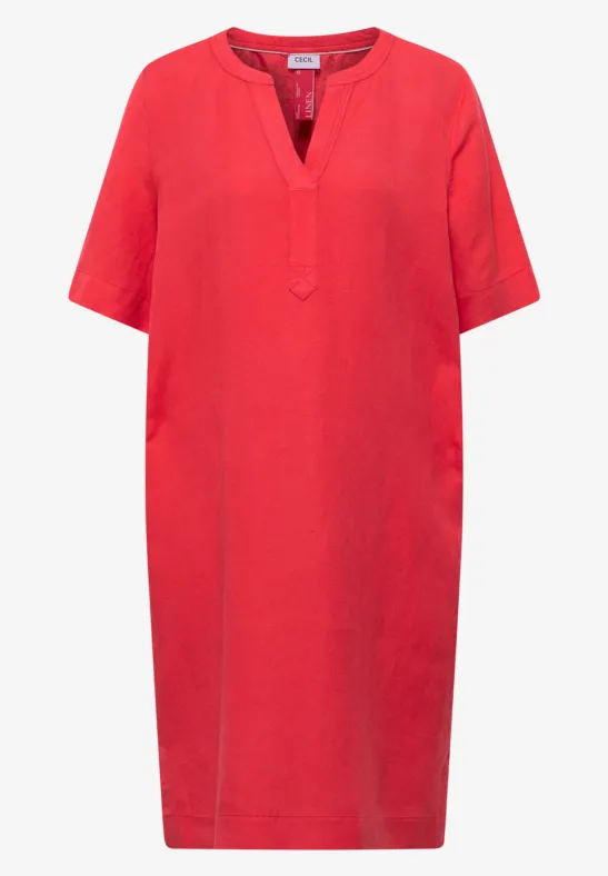 Rotes, knielanges Tunikakleid mit kurzen Ärmeln und V-Ausschnitt.