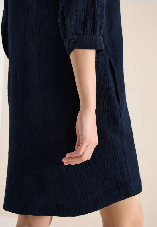 Knielanges Kleid in Musselin-Qualität universal blue