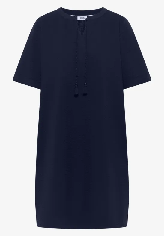 Knielanges Kleid in Seersuckerqualität universal blue